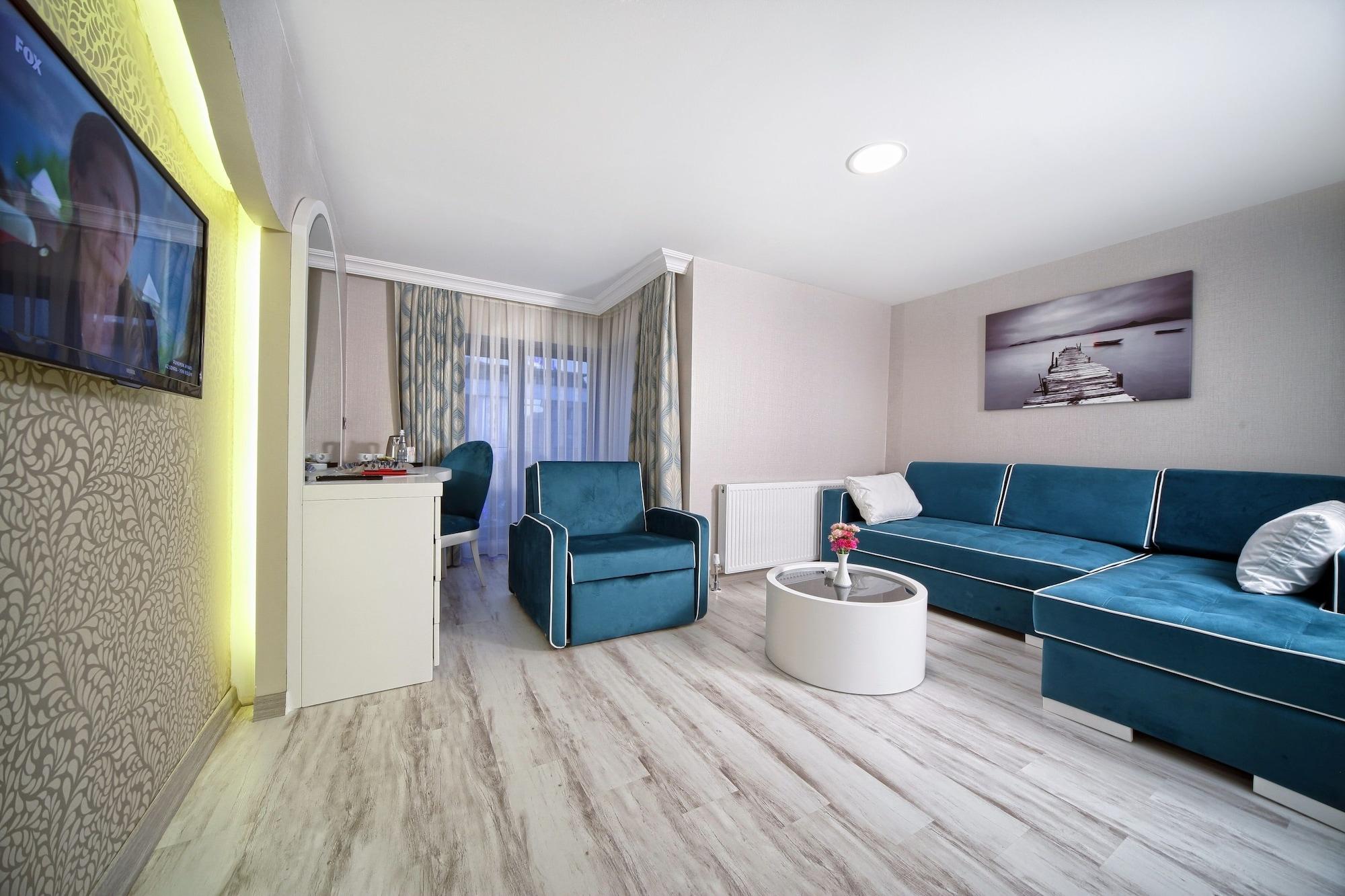 Demonti Hotel 4*